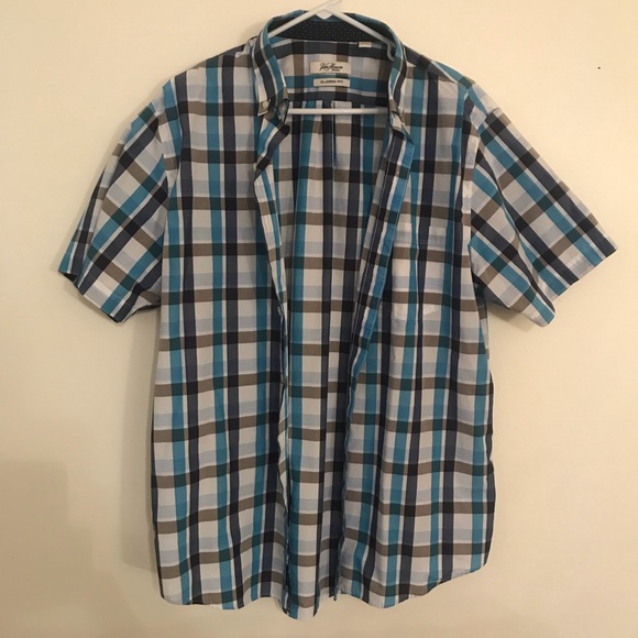 Men’s Van Heusen Blue plaid button down shirt - Picture 1 of 2